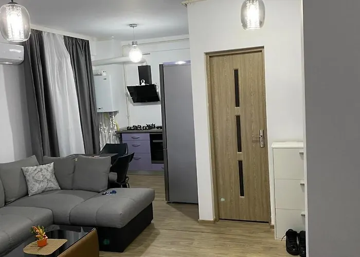 Lotus Near Opera * 마마이아