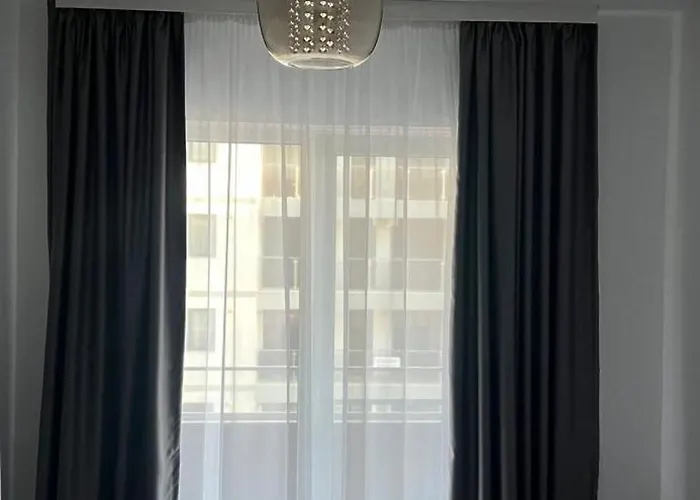 Lotus Near Opera 아파트 마마이아