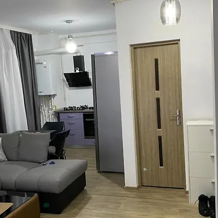 Lotus Near Opera * ママイア