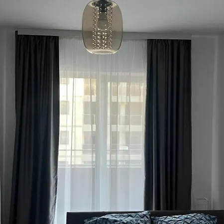 Lotus Near Opera Apartament Mamaja